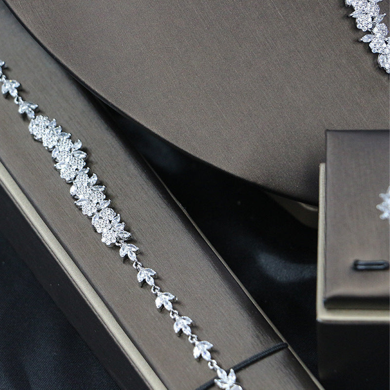 Timeless touch bridal jewellery