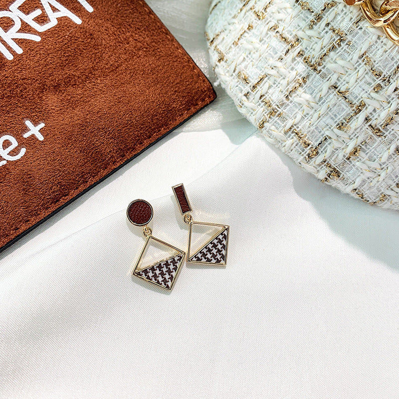 Women's brown earrings