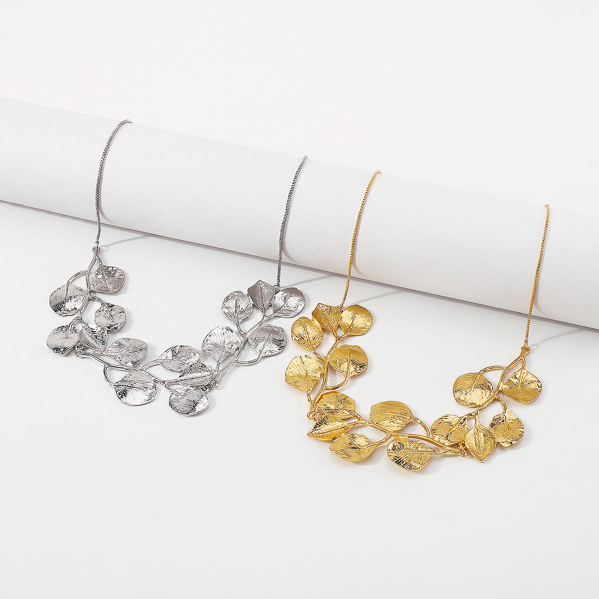 2025 Earring Necklace Luxury Metal Leaf Earrings Choker For Women Personality Jewelry Gift