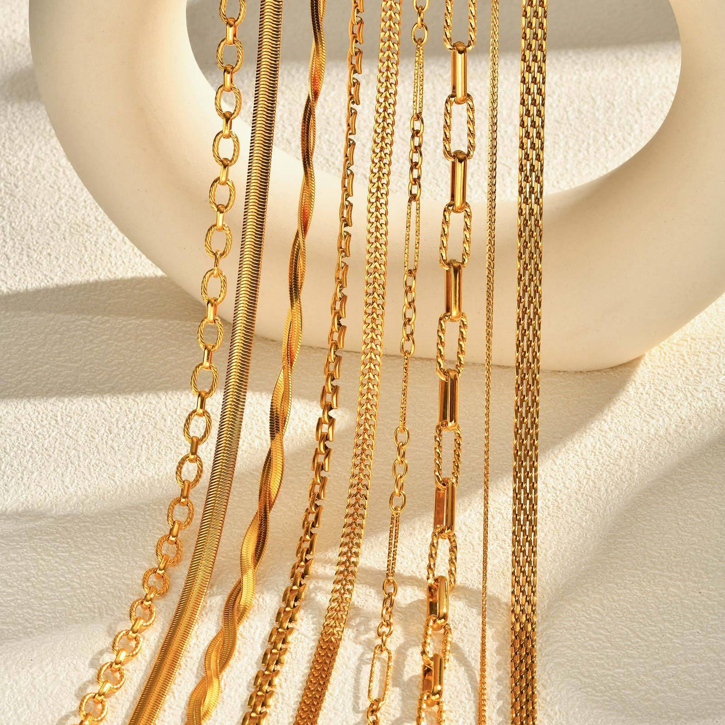 Elegant Mesh Necklace