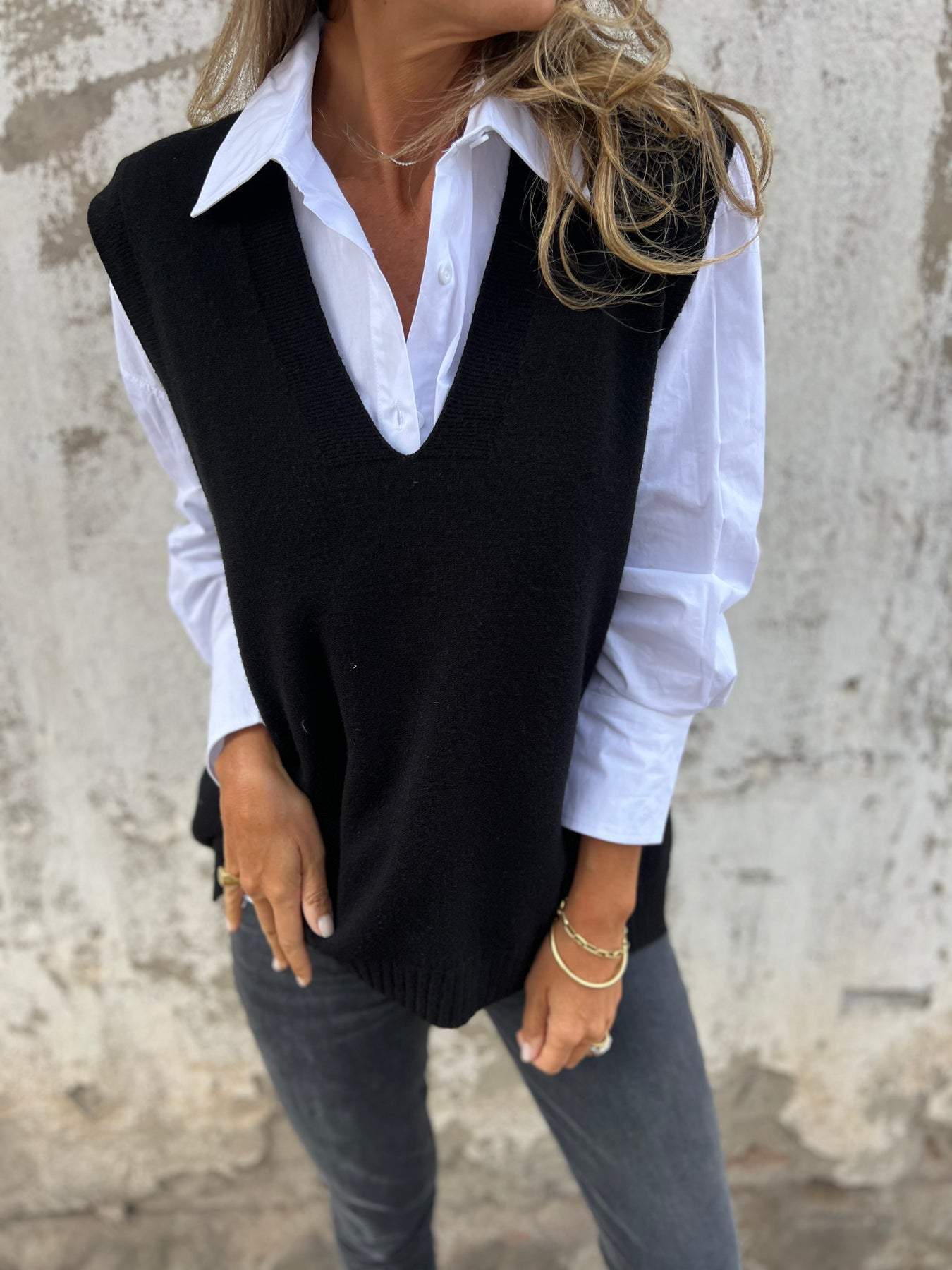 V Vest