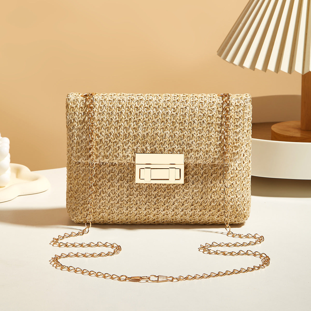 Straw Lock Closed Simple Square Bag