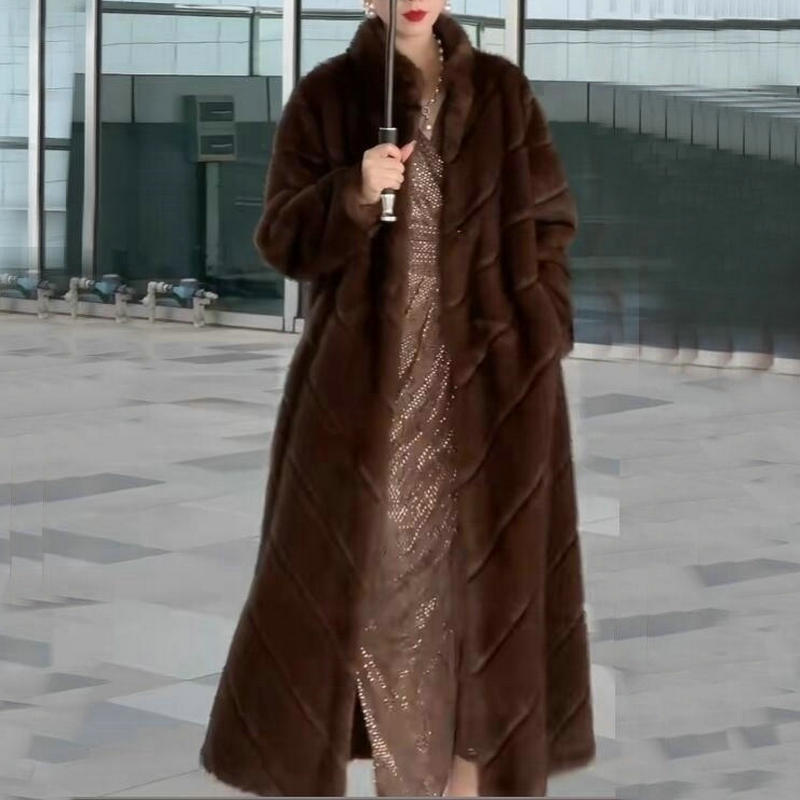 2025 Fur Coat Women's Winter Large V High-end Elegant Mid-length Warm Show