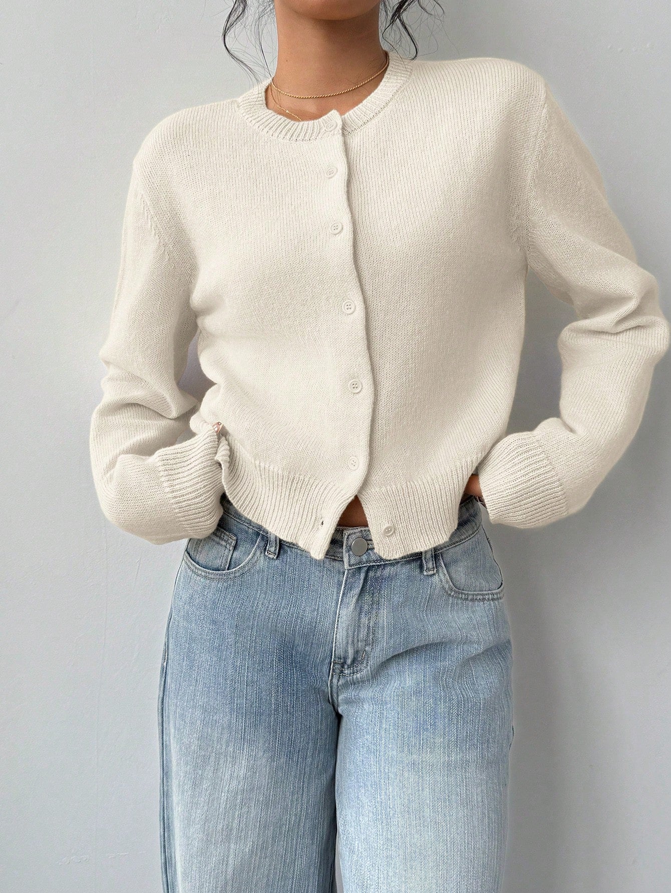 Chic Long Sleeved Knitted Cardigan
