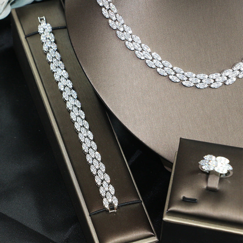 Queen’s whisper bridal jewellery