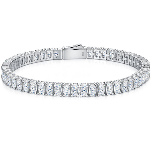 A Luxurious And Fashionable Minimalist Jewelry Bracelet Featuring Top-quality Moissanite, Made Of S925 Silver Electroplated With Platinum.