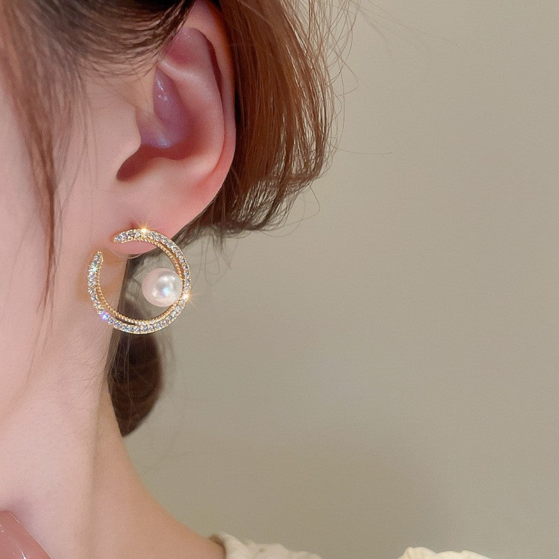 Pearl Shiny Diamond Ear Studs
