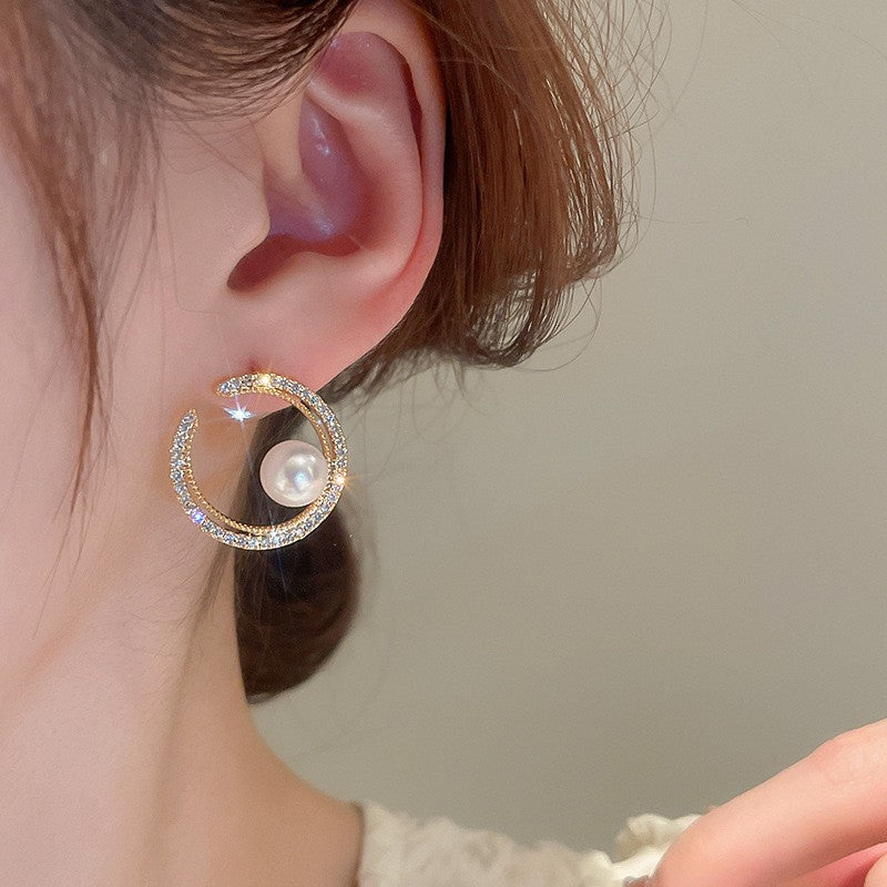 Pearl Shiny Diamond Ear Studs